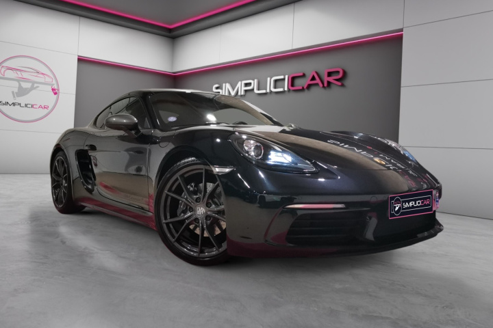 PORSCHE 718 CAYMAN