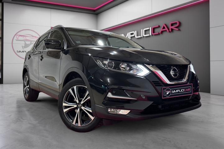 NISSAN QASHQAI 2019