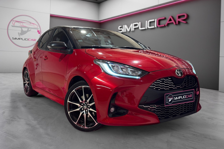 TOYOTA YARIS HYBRIDE MY22