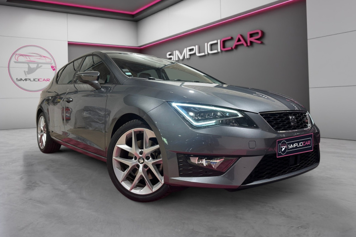 SEAT LEON