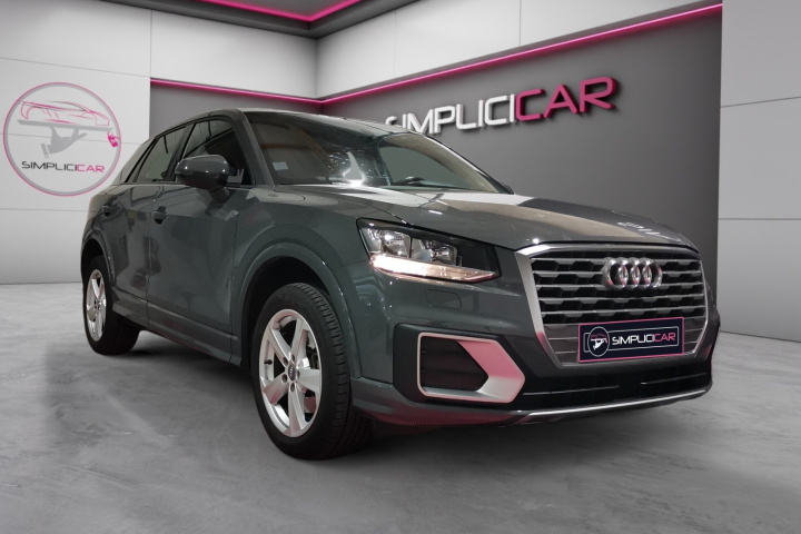 AUDI Q2